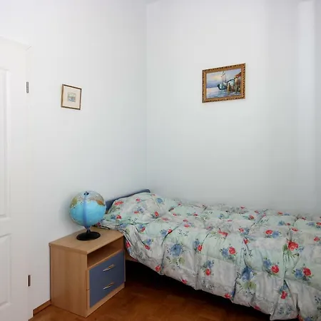 Nyaraló House Lela