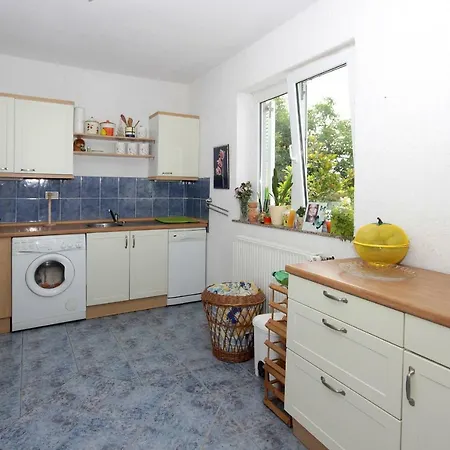House Lela Buje