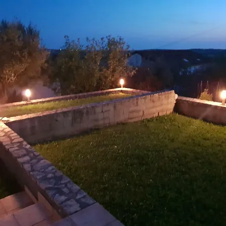 House Lela Buje